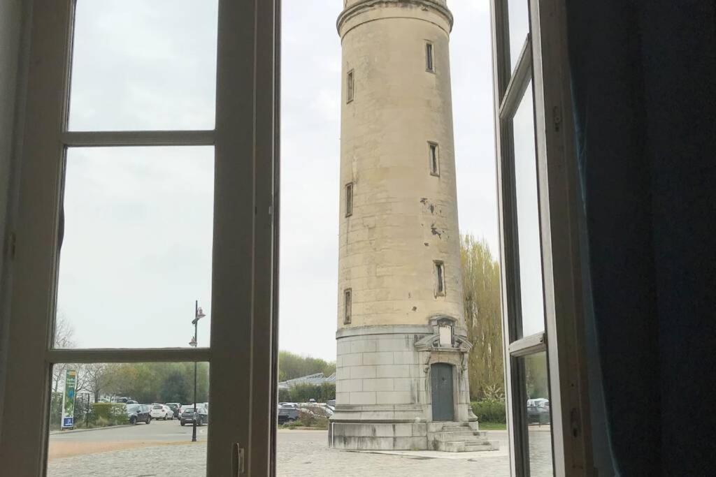 Appartement Au pied du phare... à Honfleur Extérieur photo